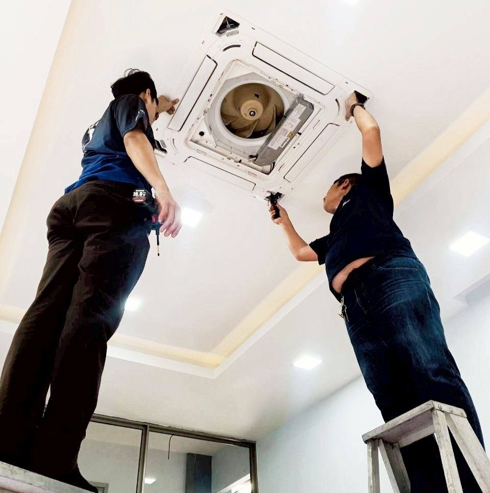 ผลงานล้างแอร์ 7